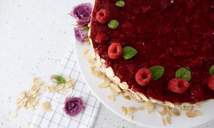 Himbeerkuchen: Layered German Raspberry Cake