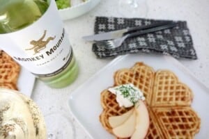 Monkey Mountain Riesling Blend German wine pairing with Potato Waffles
