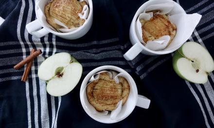 Versunkener Apfelkuchen: Sunken Spiced Apple Cake In Mugs