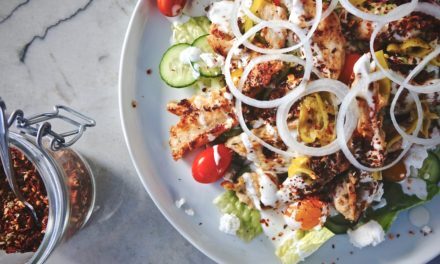 Dönersalat: German-Turkish Chicken Döner Salad