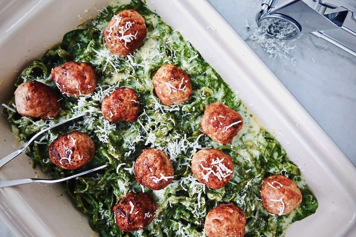 spinach casserole with pasta and bratwurst