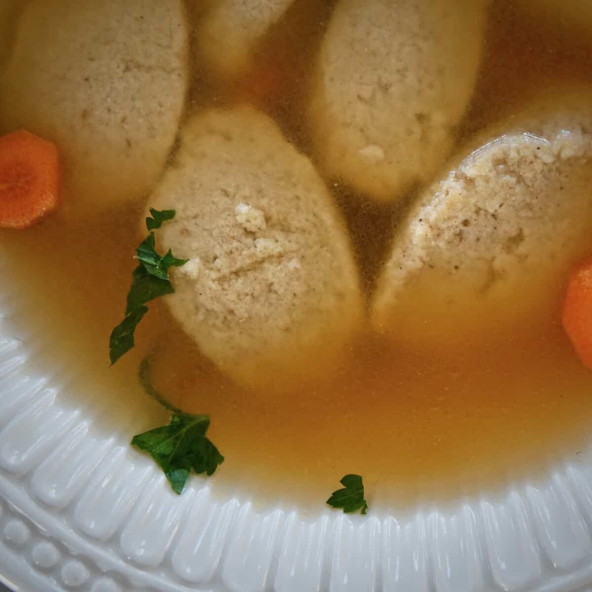 dirndl kitchen griessklosschensuppe semolina dumpling soup3