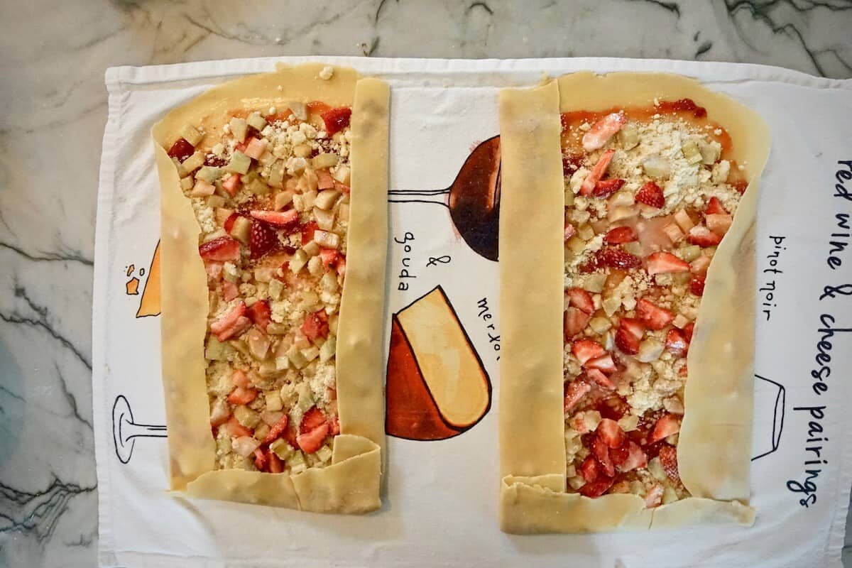 Erdbeer-Rhabarber-Strudel