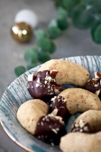 My 5 Favorite German Christmas Cookies dirndl kitchen