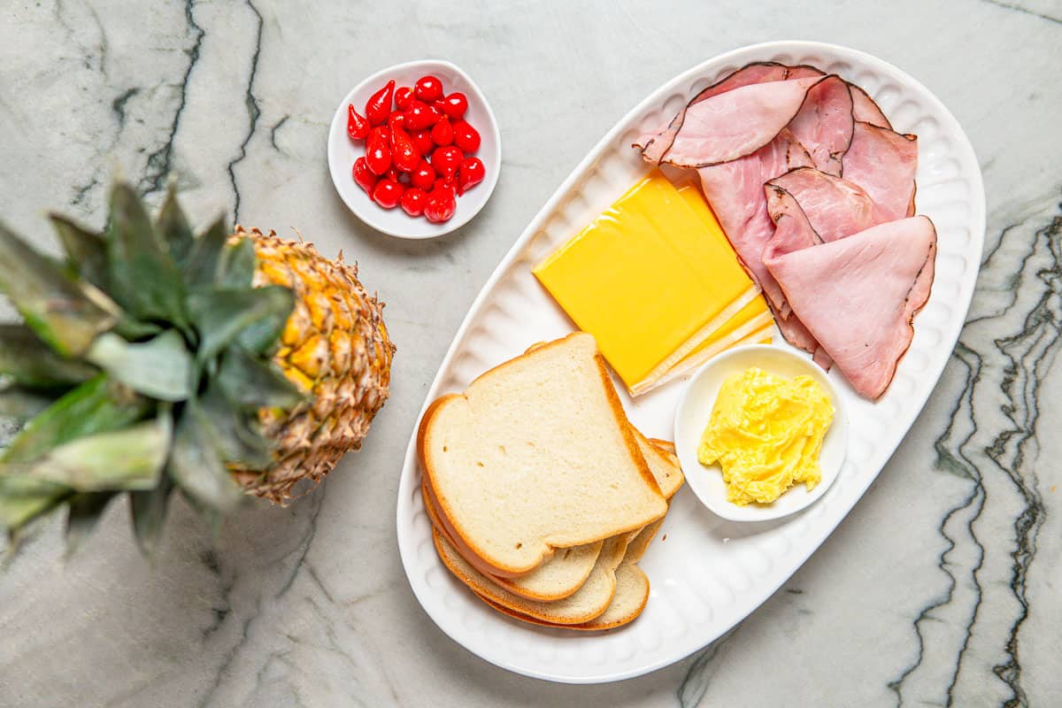 ingredients for toast hawaii