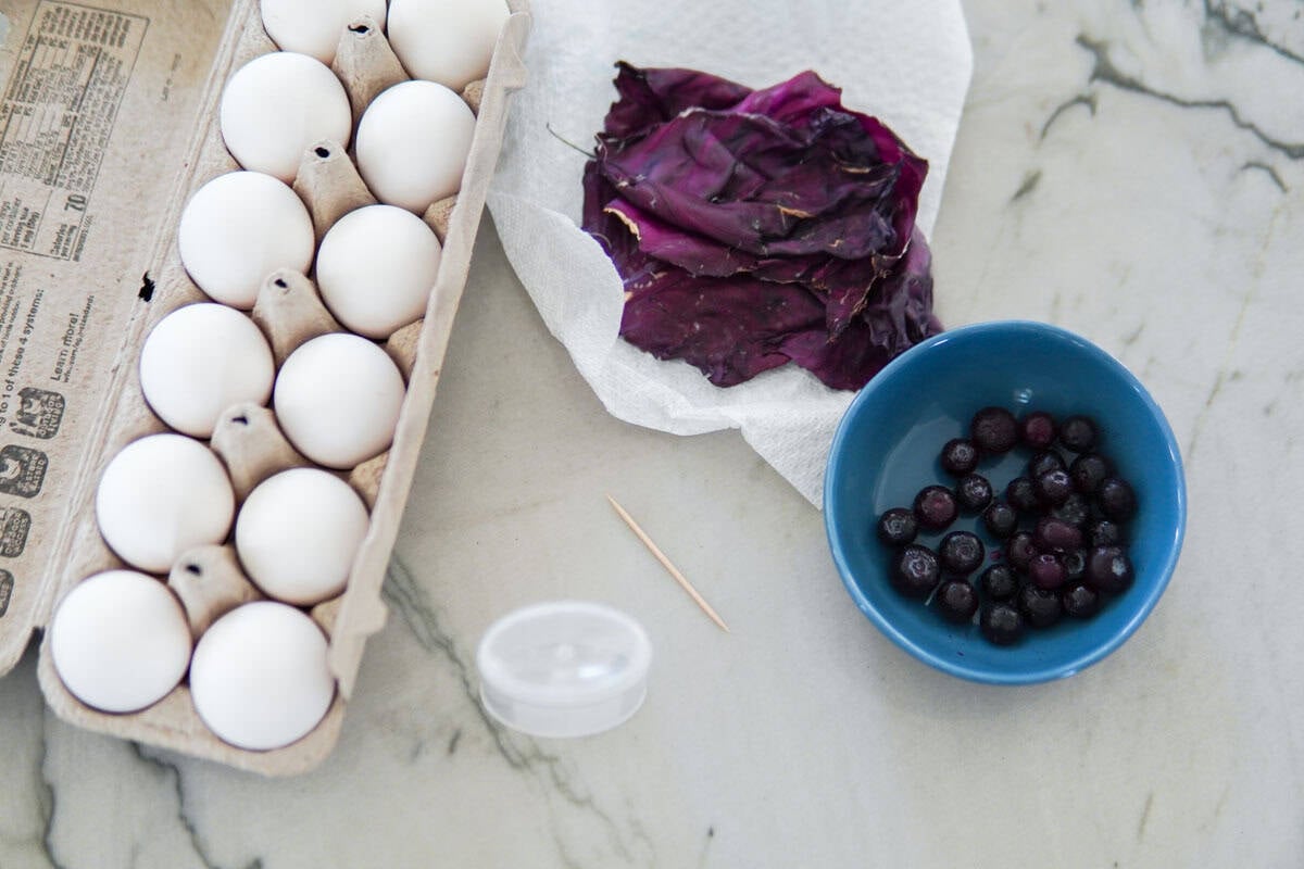 What you will need to decorate German Easter eggs. 