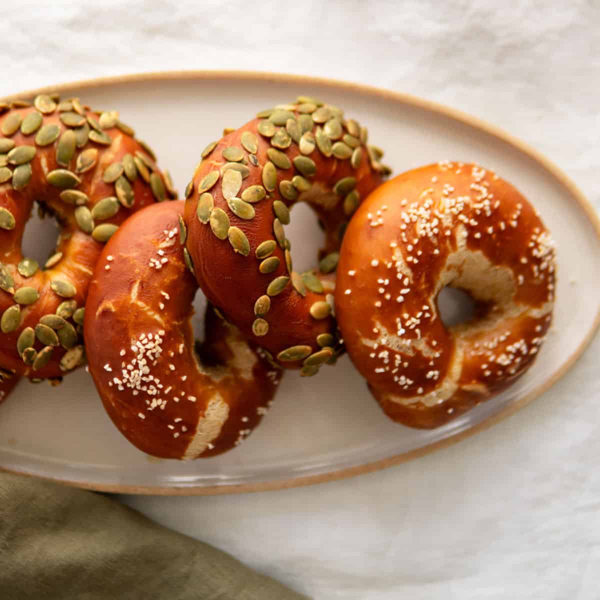 Pretzel Bagels